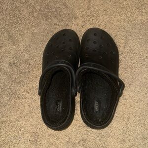 Black fur lined crocs
